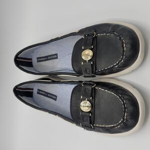 Tommy Hilfiger womens loafer/ moccasins  size 8.5M